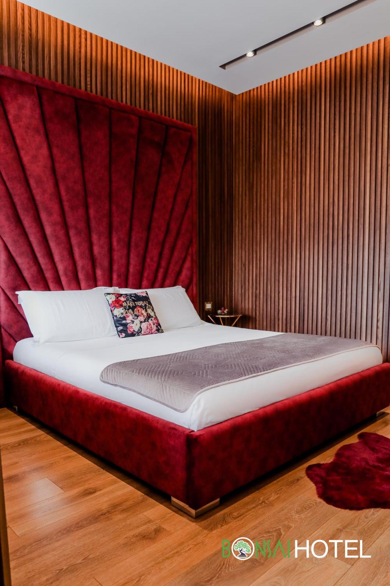 Hotel Bonsai Tiran Oda fotoğraf